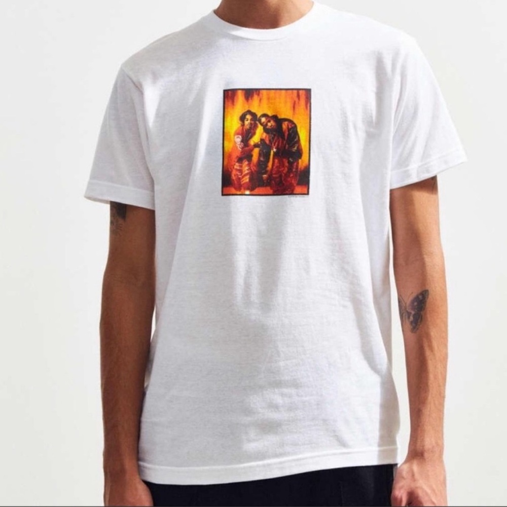 🔥5/$30🔥Urban Outfitters OUTKAST EAST POINT GRAPHIC POINT TEE SHIRT